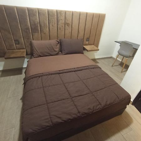 Hotel Meuble Parisien 拉巴特 外观 照片