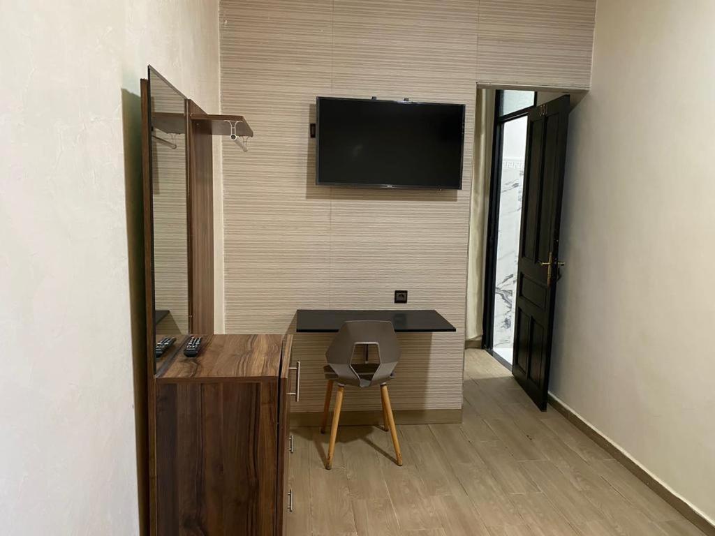 Hotel Meuble Parisien 拉巴特 外观 照片